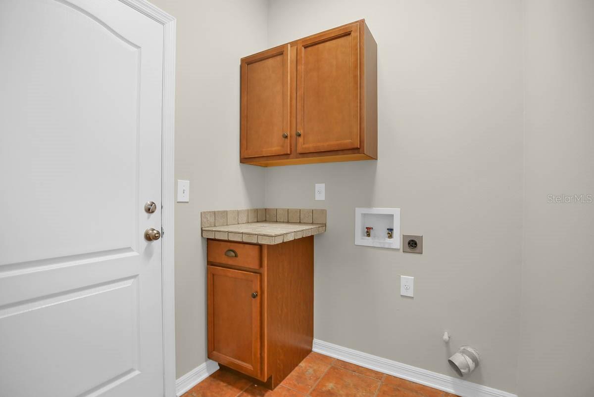 FISHHAWK RANCH PH 2 PRCL - Residential Lease