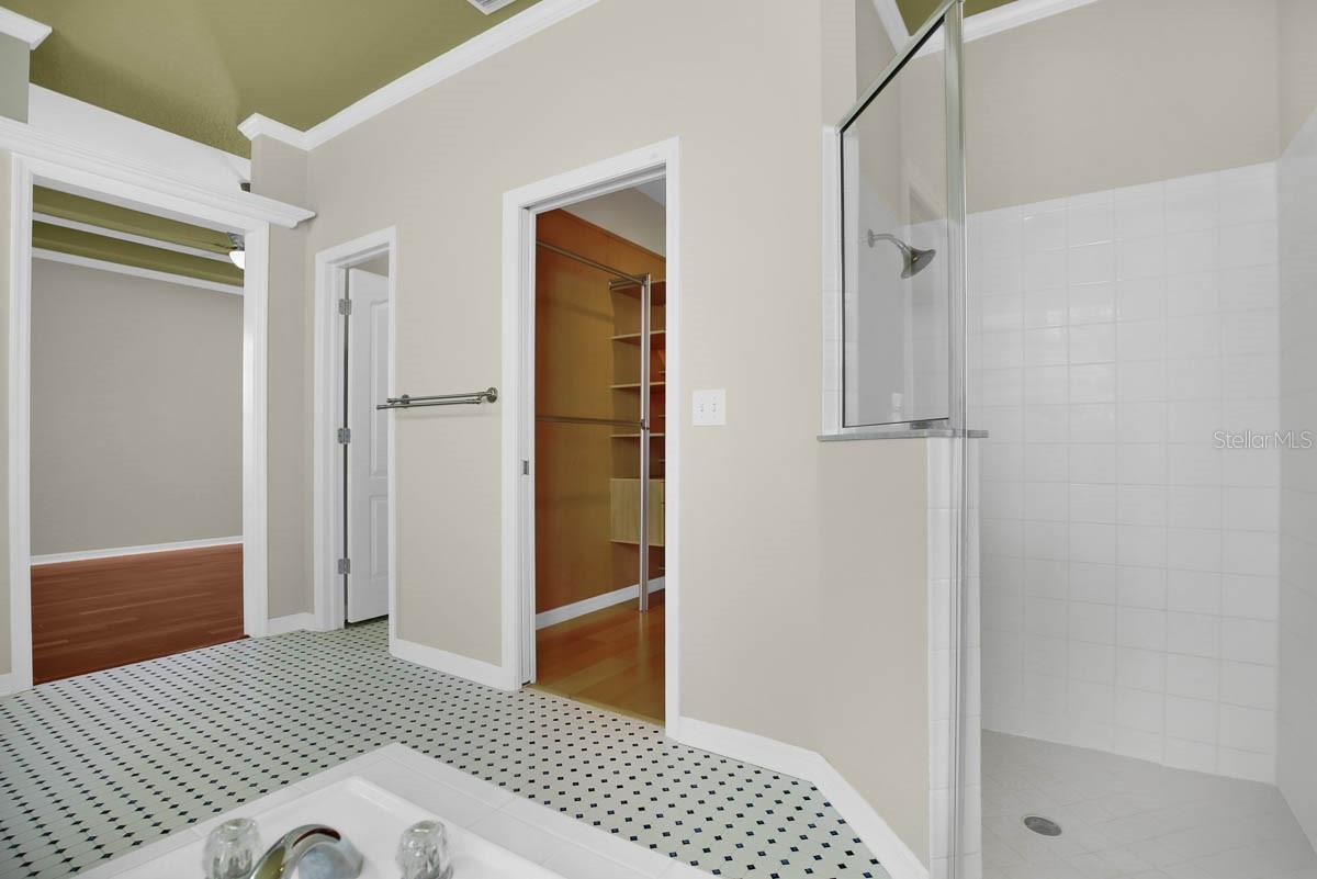 FISHHAWK RANCH PH 2 PRCL - Residential Lease