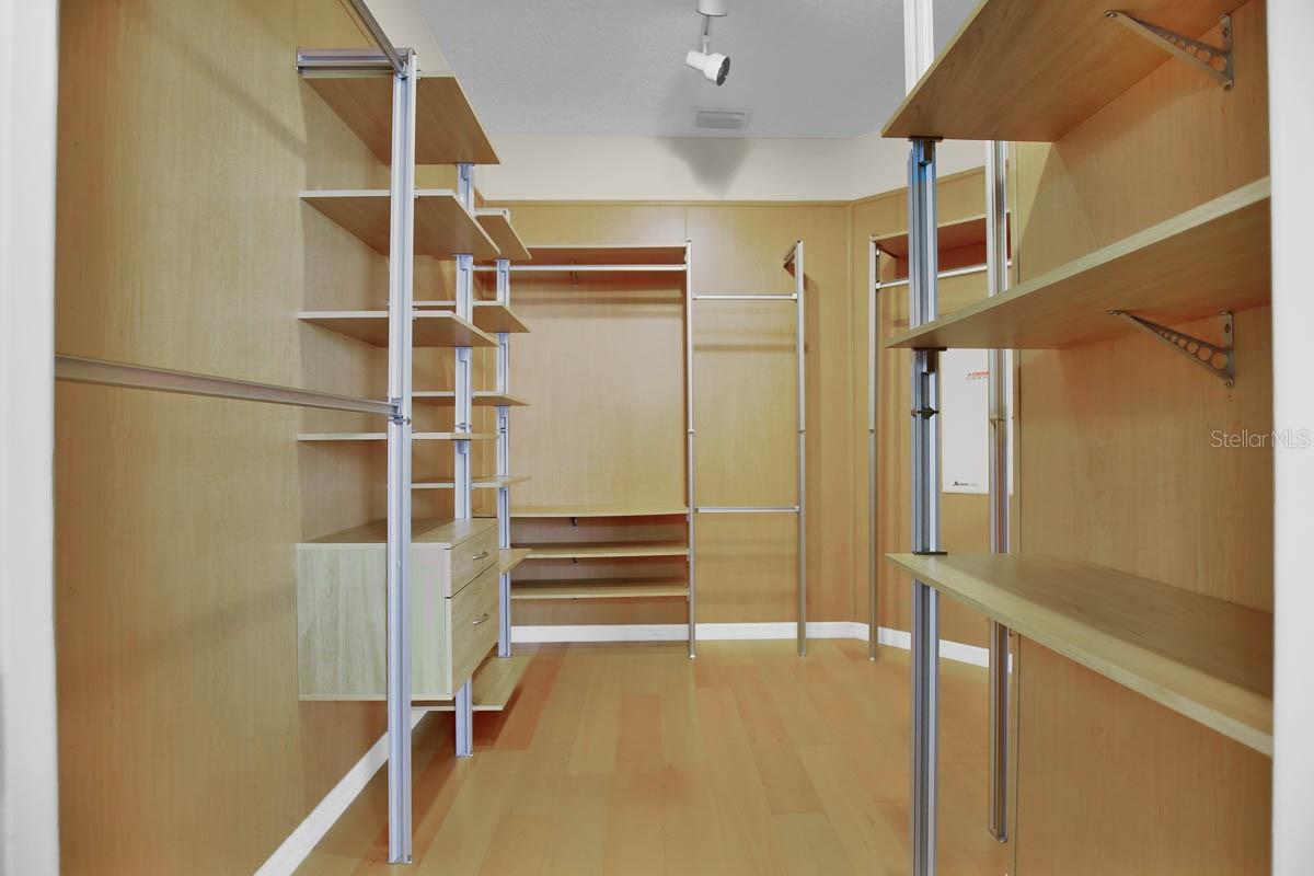 FISHHAWK RANCH PH 2 PRCL - Residential Lease