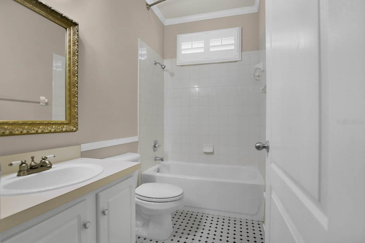 FISHHAWK RANCH PH 2 PRCL - Residential Lease