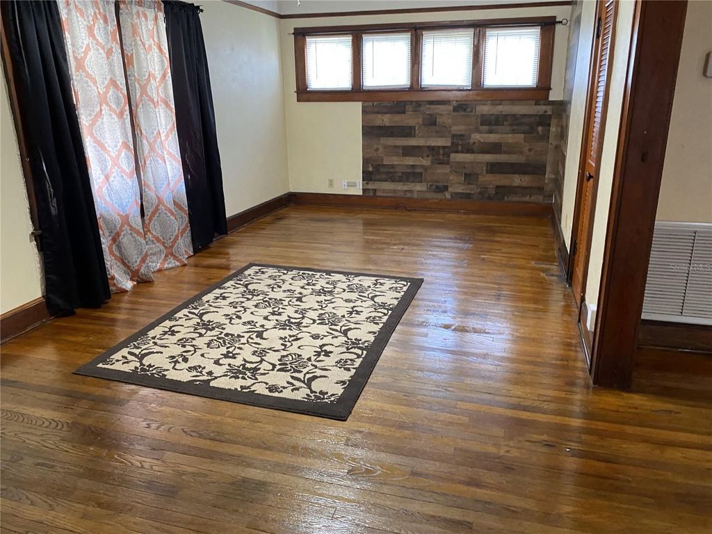 Photo of 439 New York Avenue, Saint Cloud, FL 34769 (MLS # S5142862)