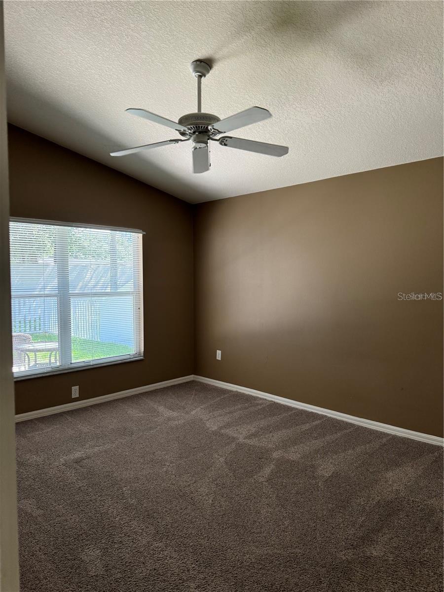 LEXINGTON OAKS PH 01 - Residential Lease