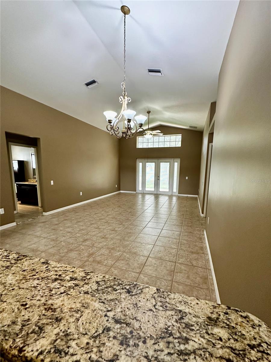 LEXINGTON OAKS PH 01 - Residential Lease