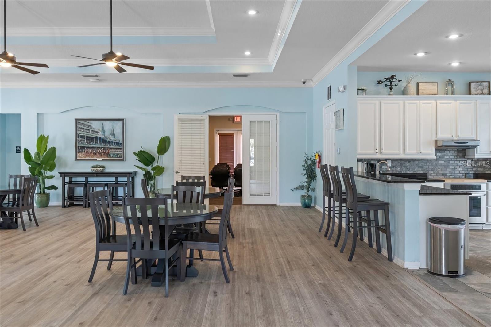 LEXINGTON OAKS PH 01 - Residential Lease