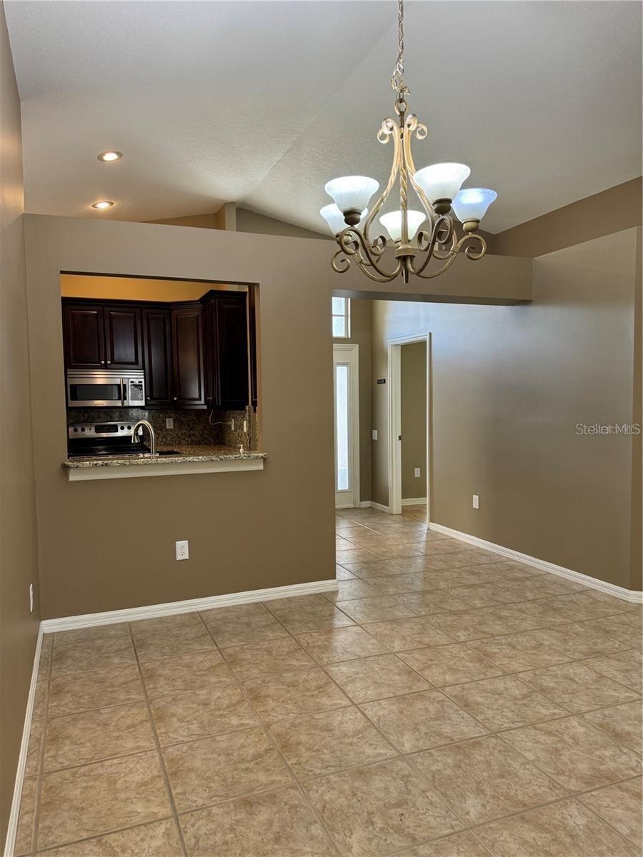 LEXINGTON OAKS PH 01 - Residential Lease