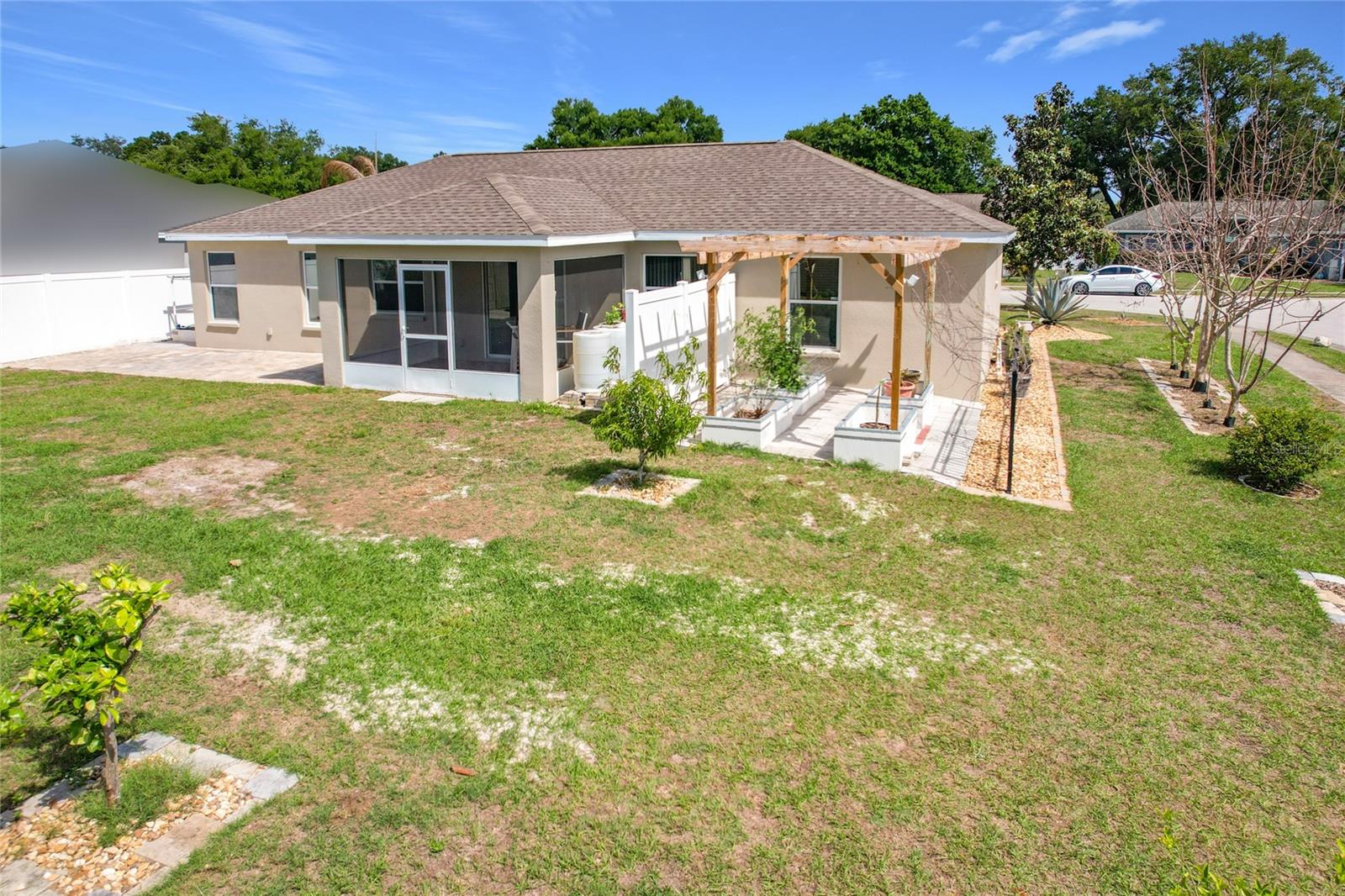 WIND MEADOWS - Residential