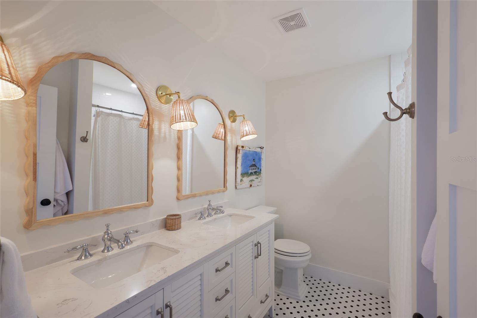 SUNDOWN COLONY - Residential