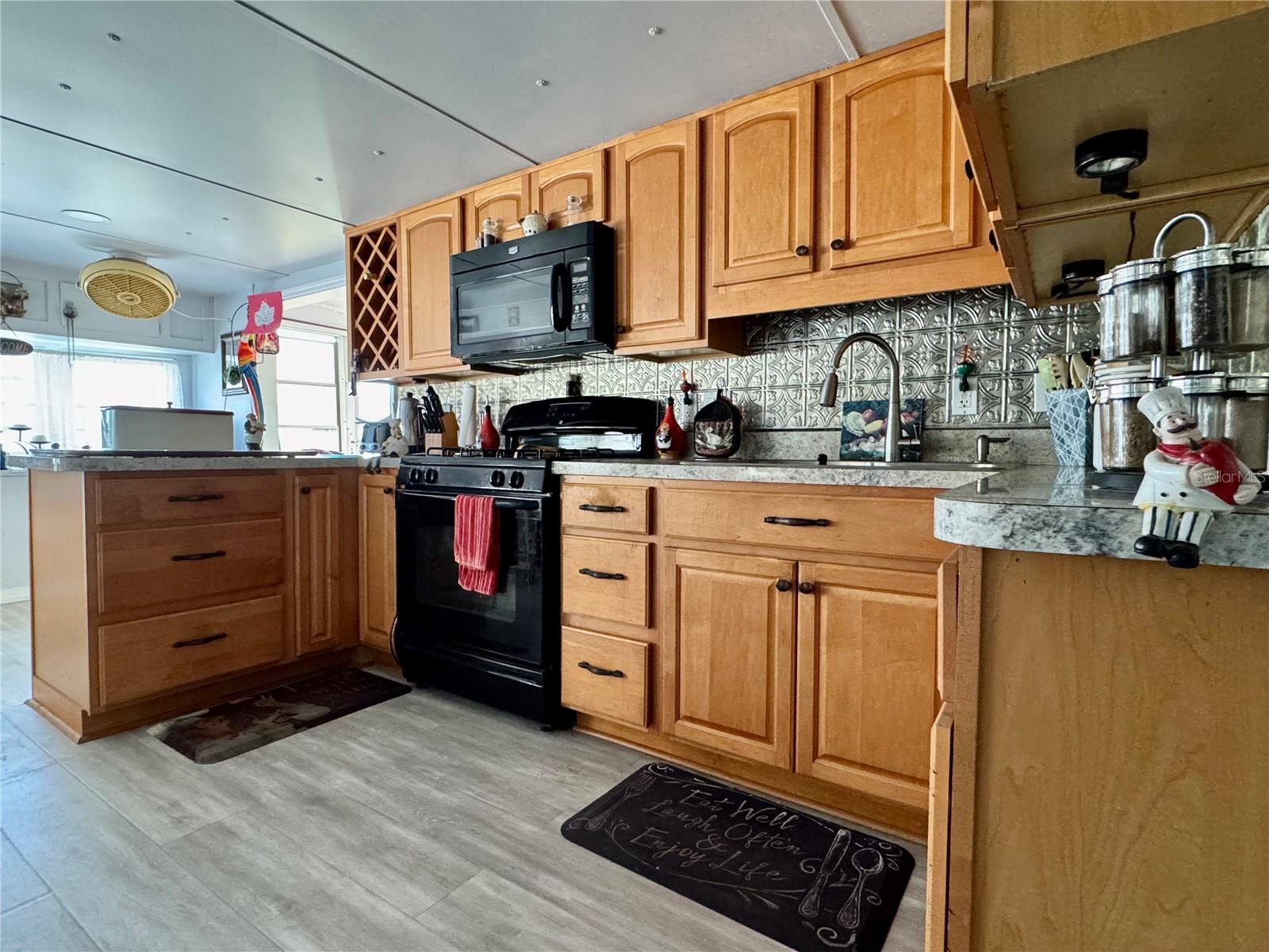 AMERICAN CONDOMINIUM PARKS ZEPHYRHILLS - Residential