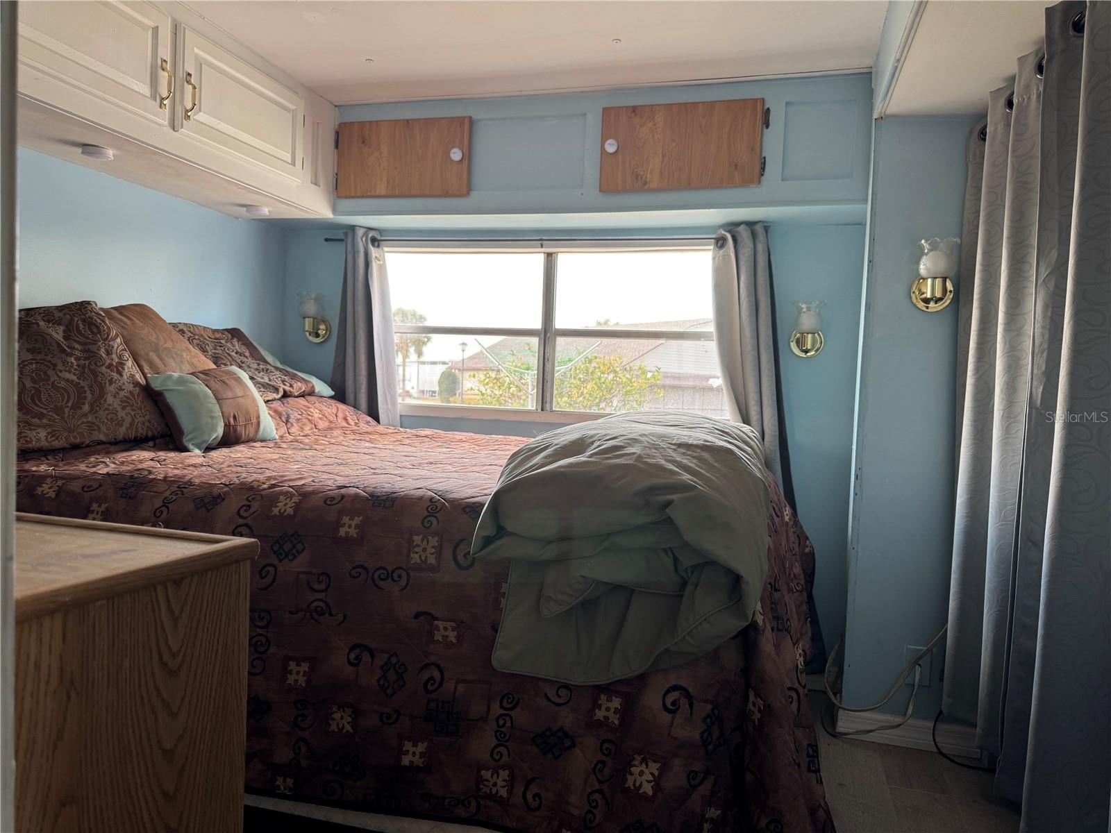 AMERICAN CONDOMINIUM PARKS ZEPHYRHILLS - Residential