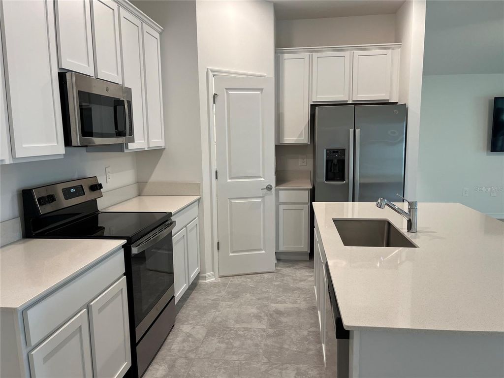 Photo of 4255 Pebbles Throw Drive, Kissimmee, FL 34746 (MLS # O6352973)