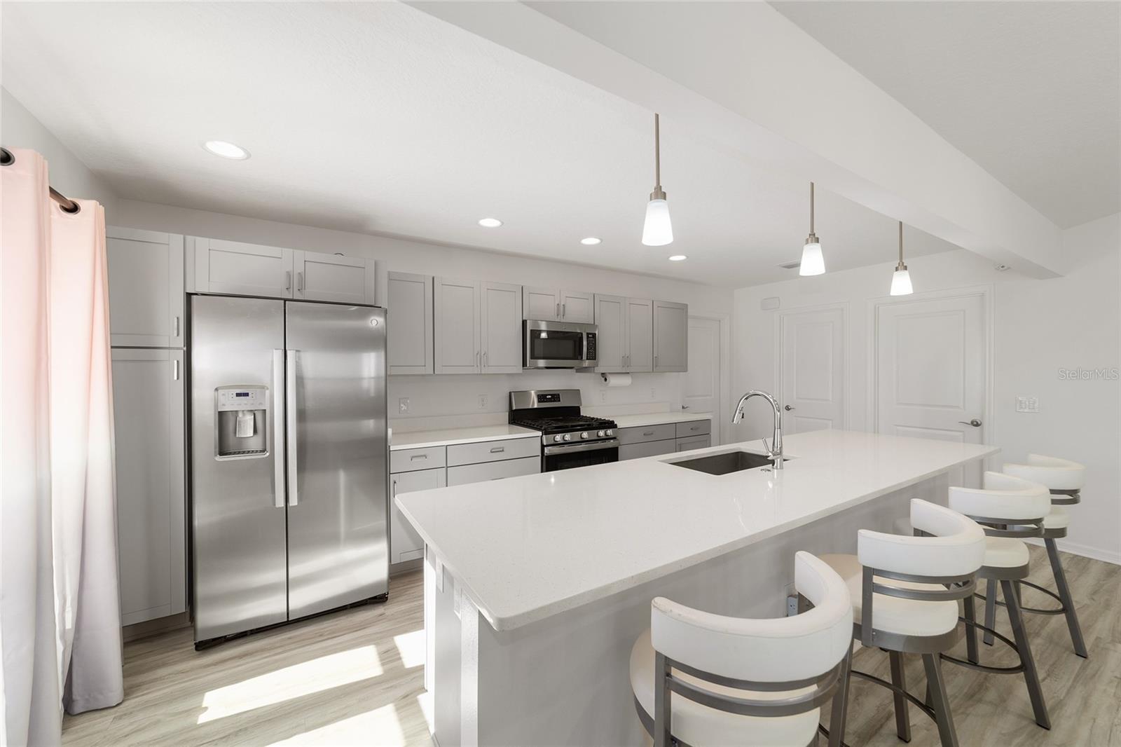 VILLAGES/SOUTHERN OAKS - Residential