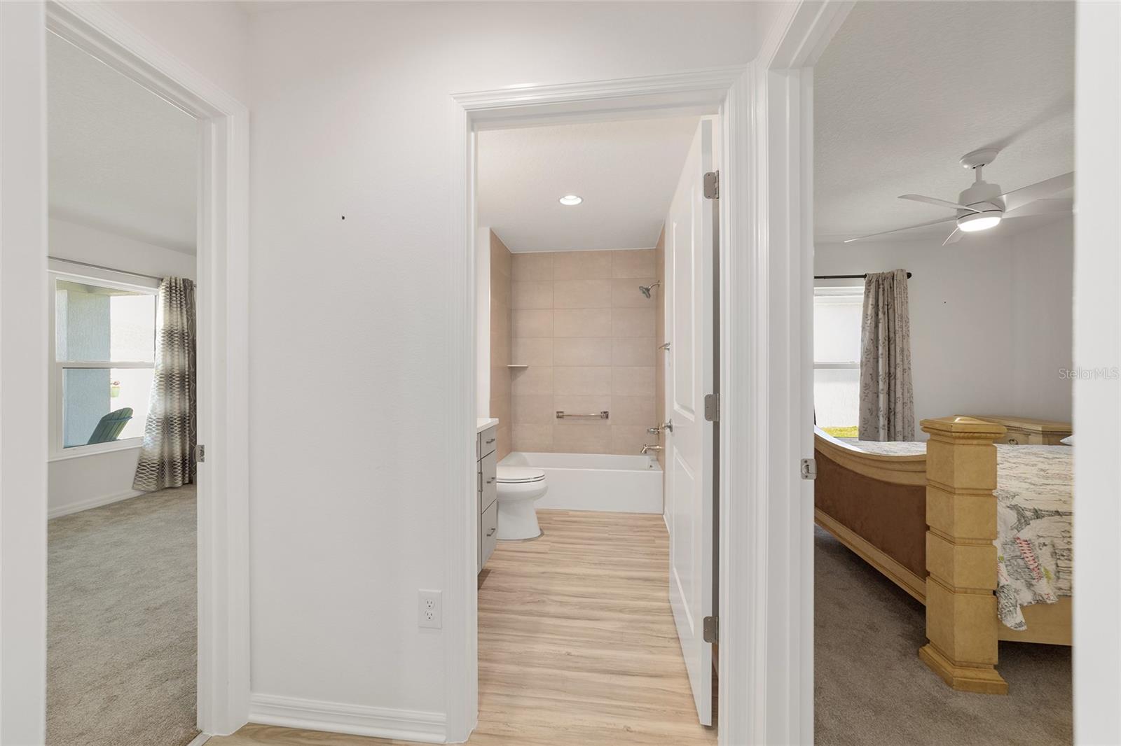 VILLAGES/SOUTHERN OAKS - Residential