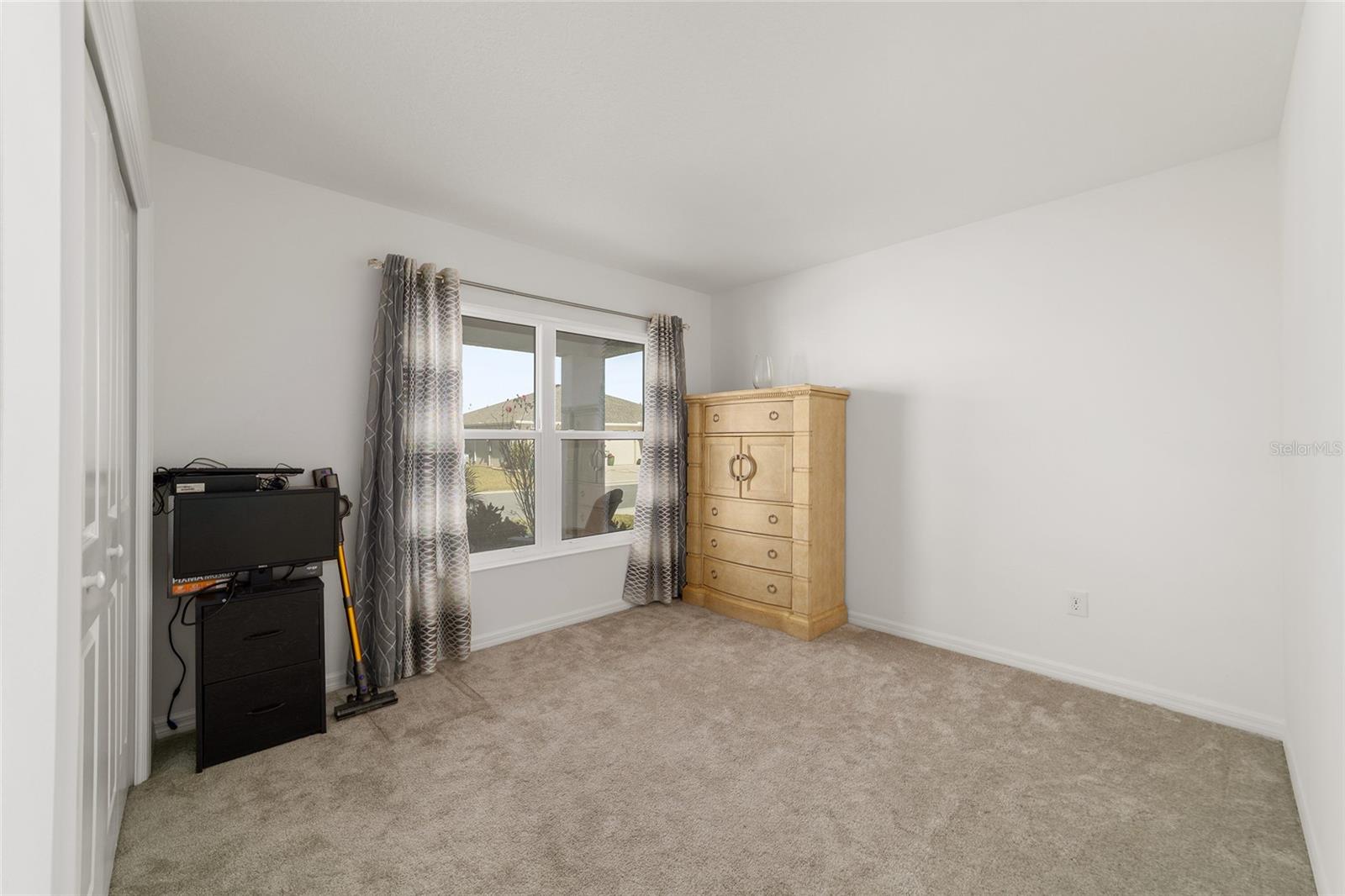 VILLAGES/SOUTHERN OAKS - Residential