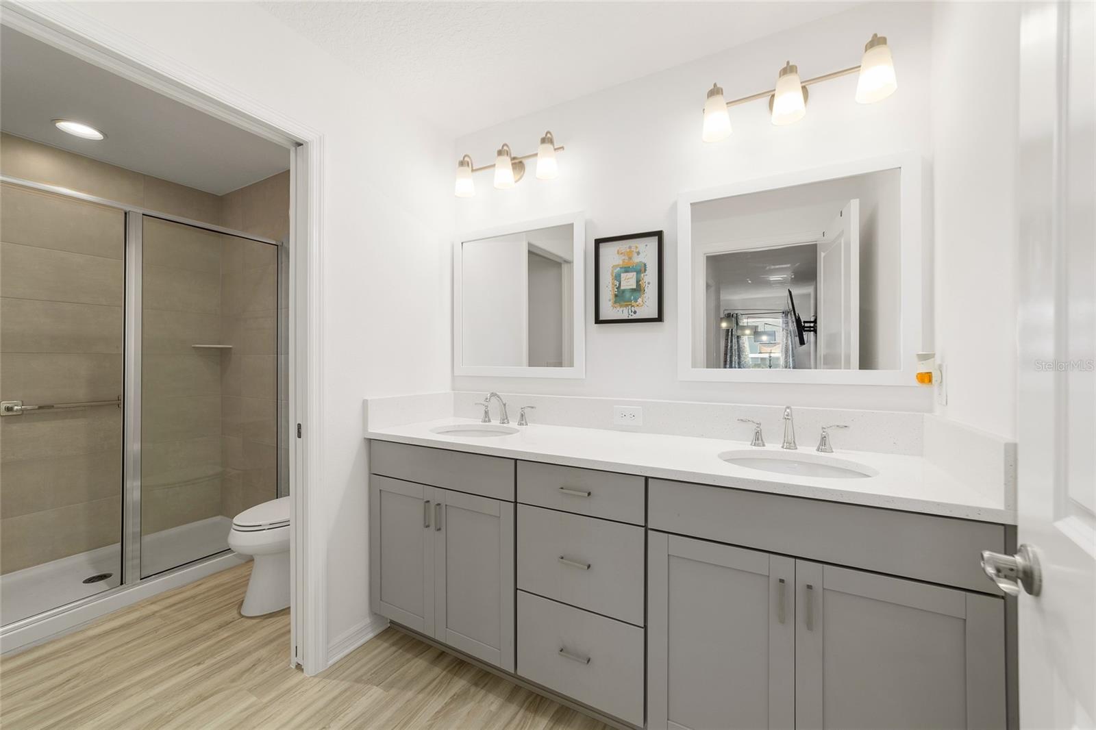 VILLAGES/SOUTHERN OAKS - Residential