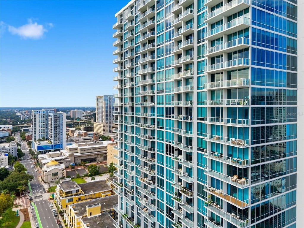 Photo of 150 E Robinson Street #3209, Orlando, FL 32801 (MLS # O6442005)