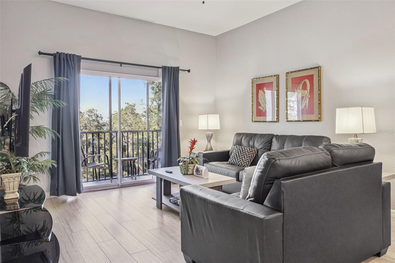 BAHAMA BAY - Residential