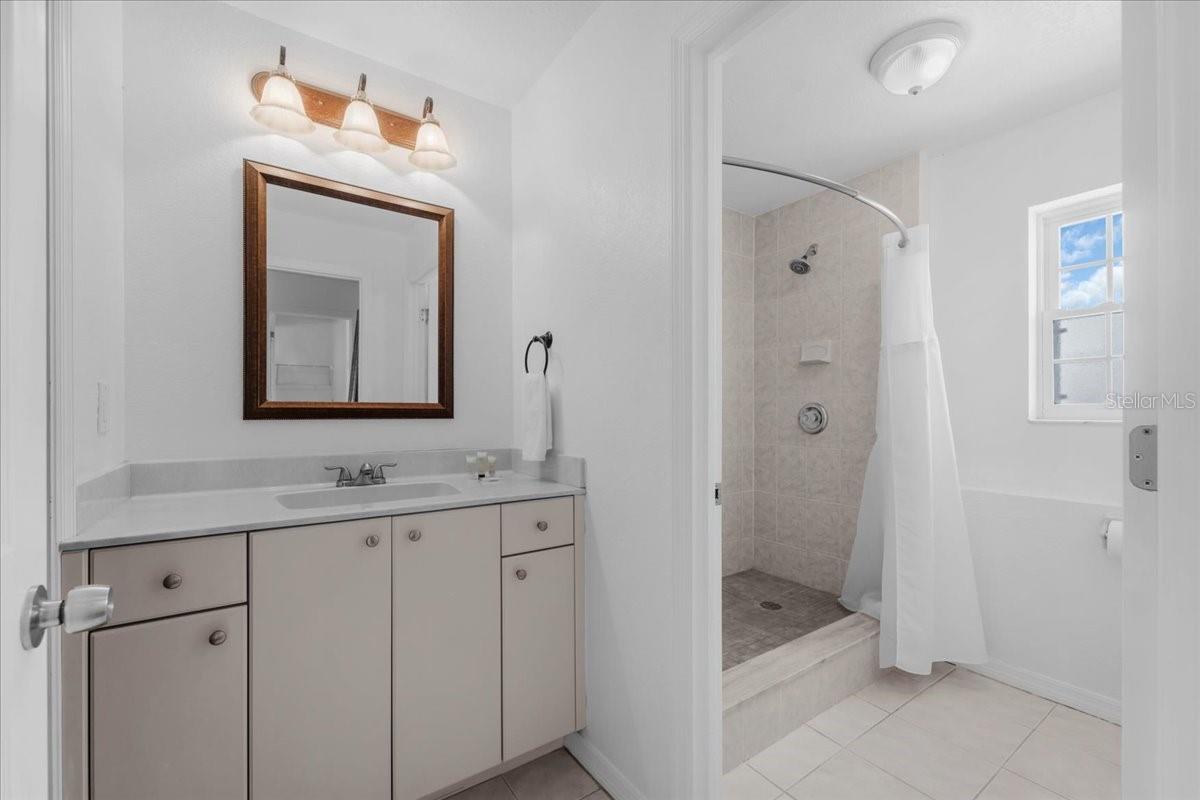 PUNTA GORDA ISLES SEC 24 - Residential Lease