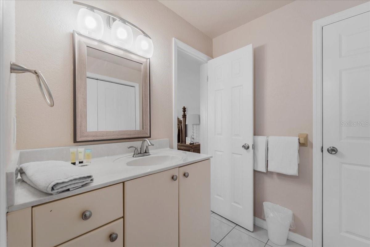 PUNTA GORDA ISLES SEC 24 - Residential Lease