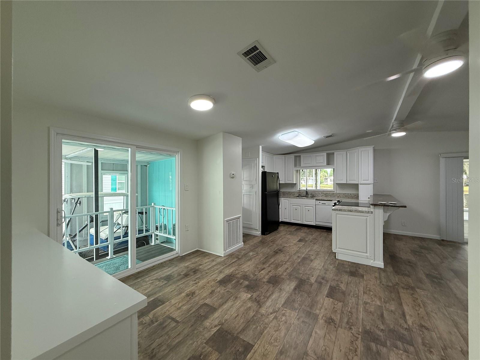 CONTINENTAL CNTRY CLUB INC RESIDENCE - Residential