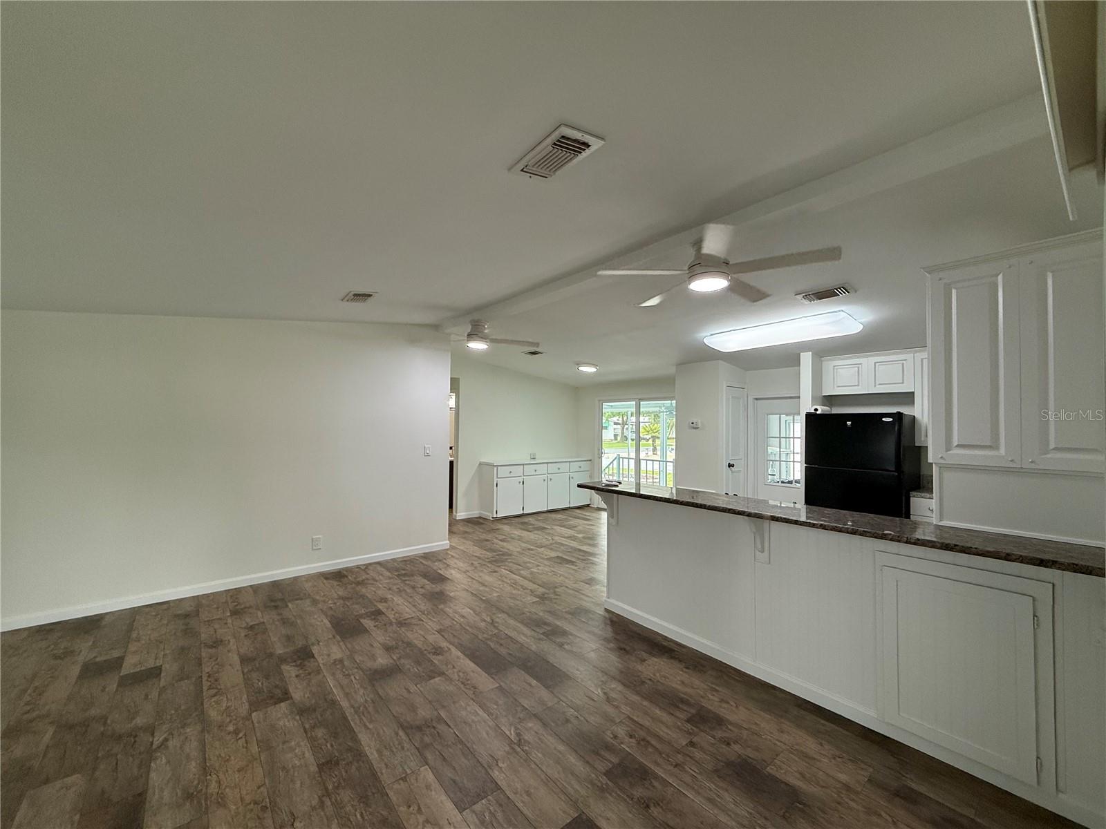 CONTINENTAL CNTRY CLUB INC RESIDENCE - Residential