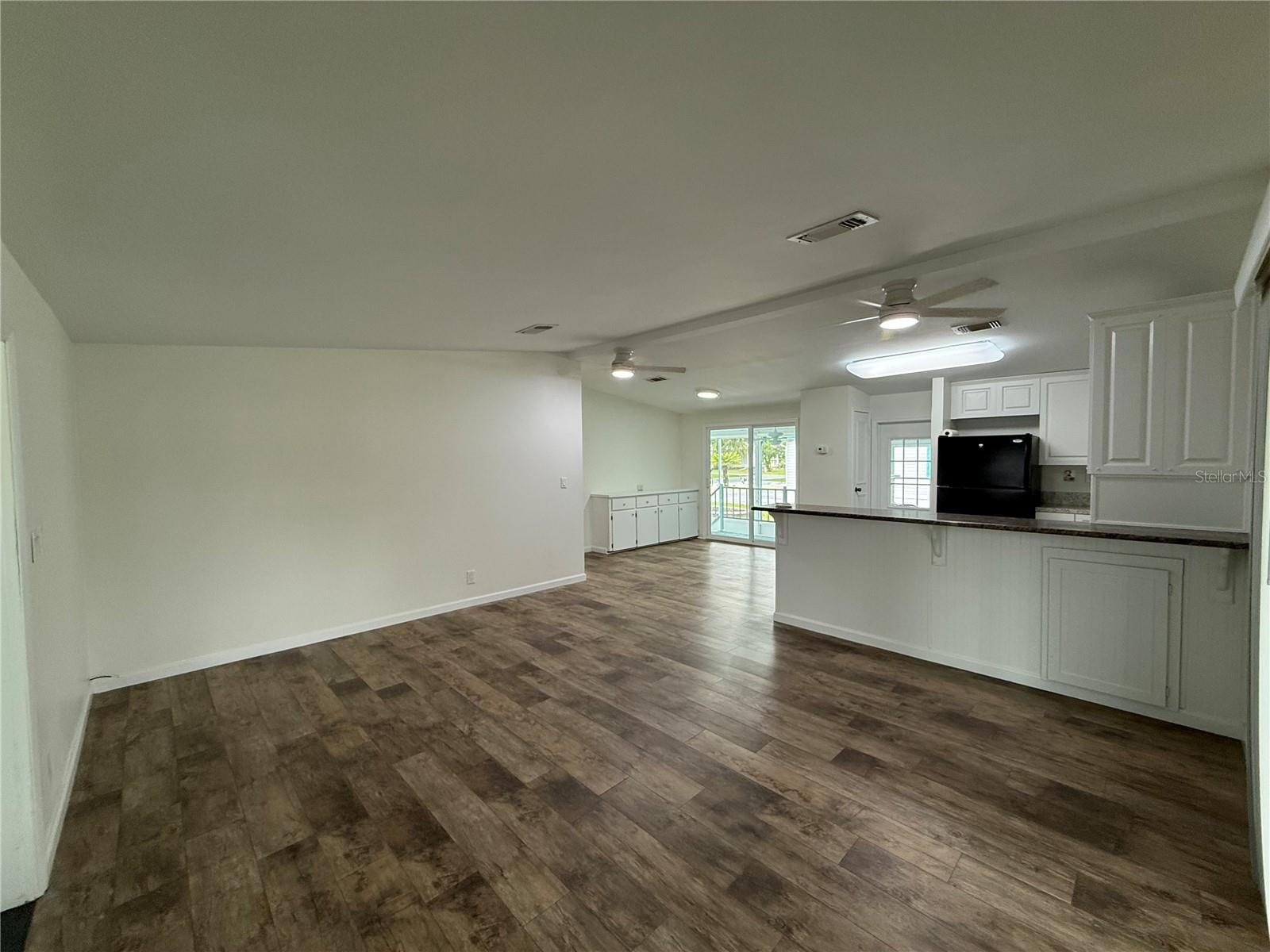 CONTINENTAL CNTRY CLUB INC RESIDENCE - Residential