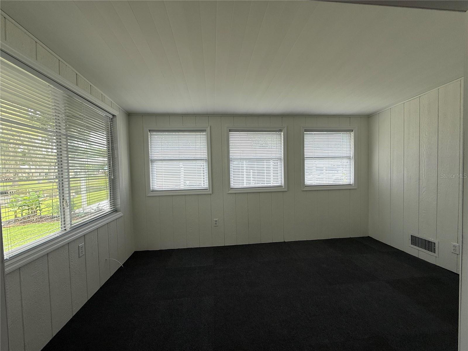 CONTINENTAL CNTRY CLUB INC RESIDENCE - Residential