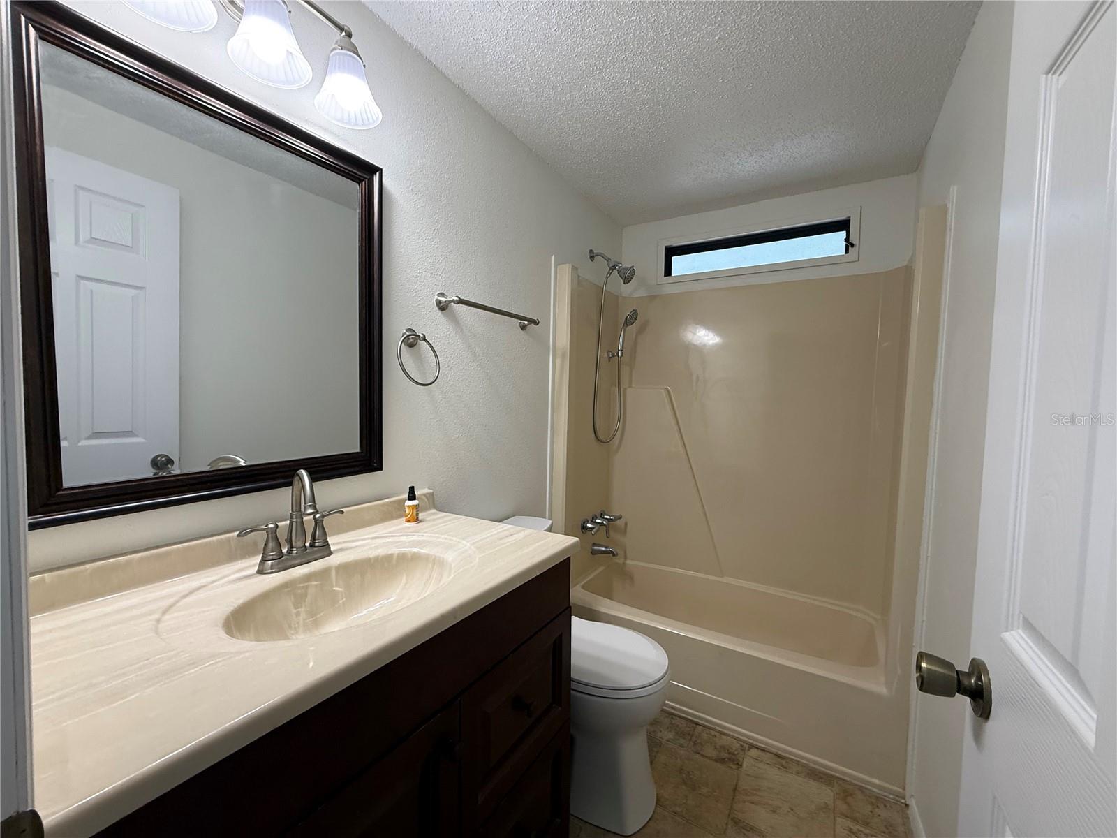 CONTINENTAL CNTRY CLUB INC RESIDENCE - Residential