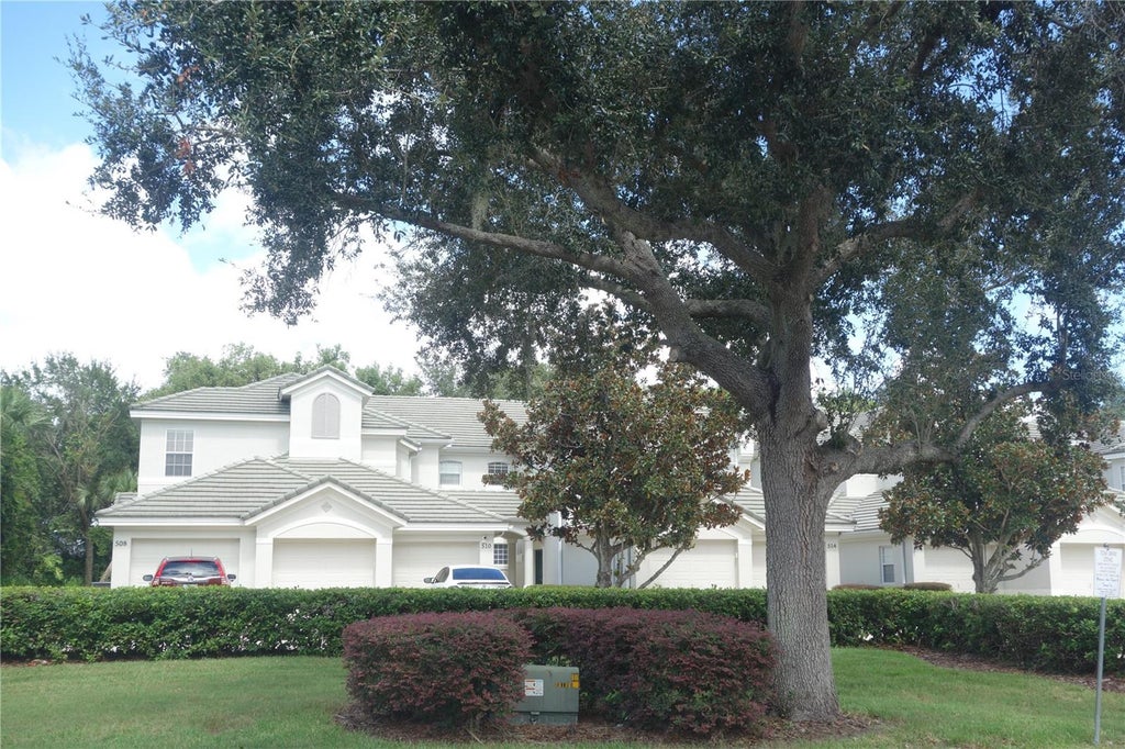 Photo of 510 Grasslands Village Circle #510, Lakeland, FL 33803 (MLS # L4965341)