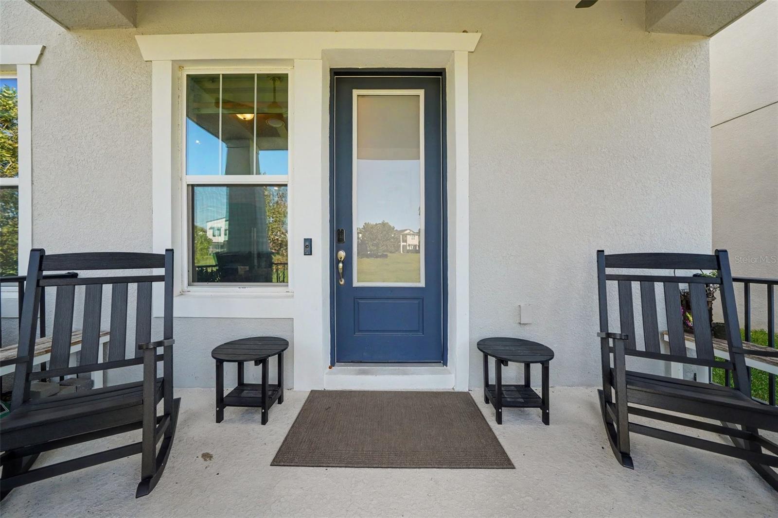 2199 WHITE FEATHER LOOP