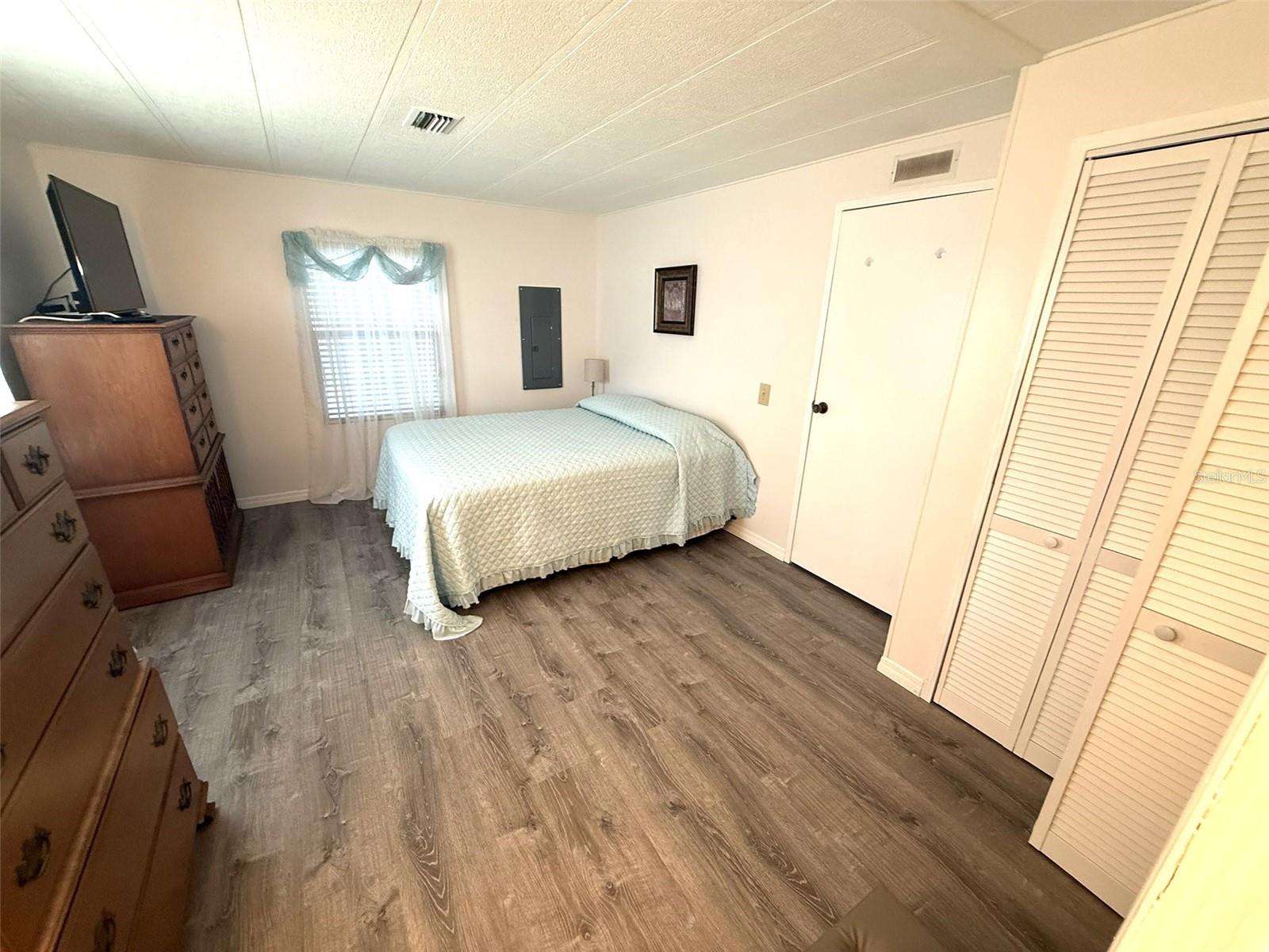 HARBOR ISLES - Residential