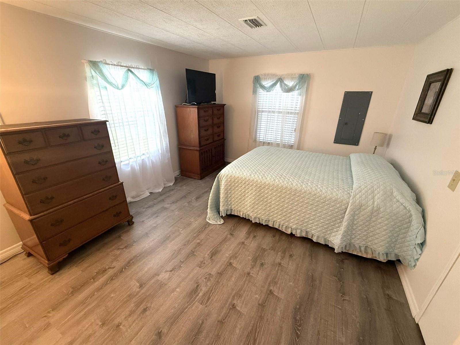 HARBOR ISLES - Residential