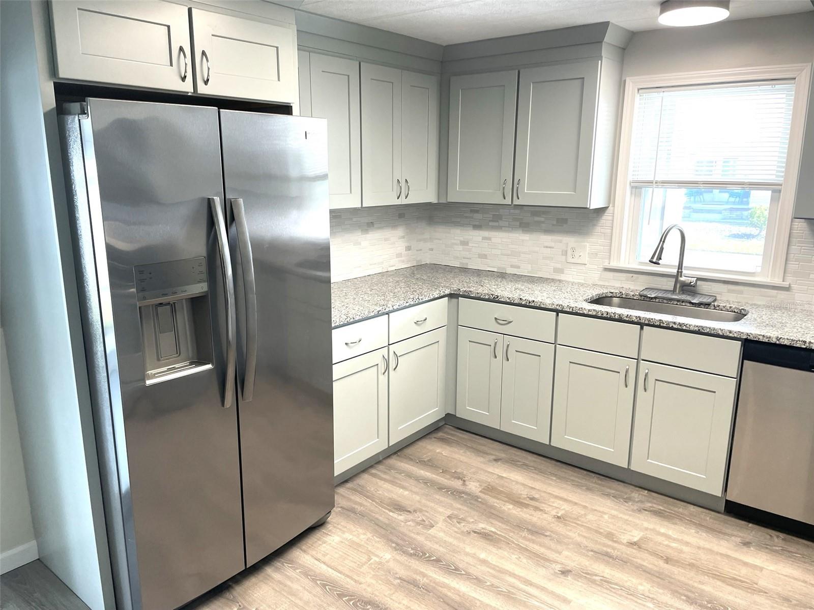 HARBOR ISLES - Residential