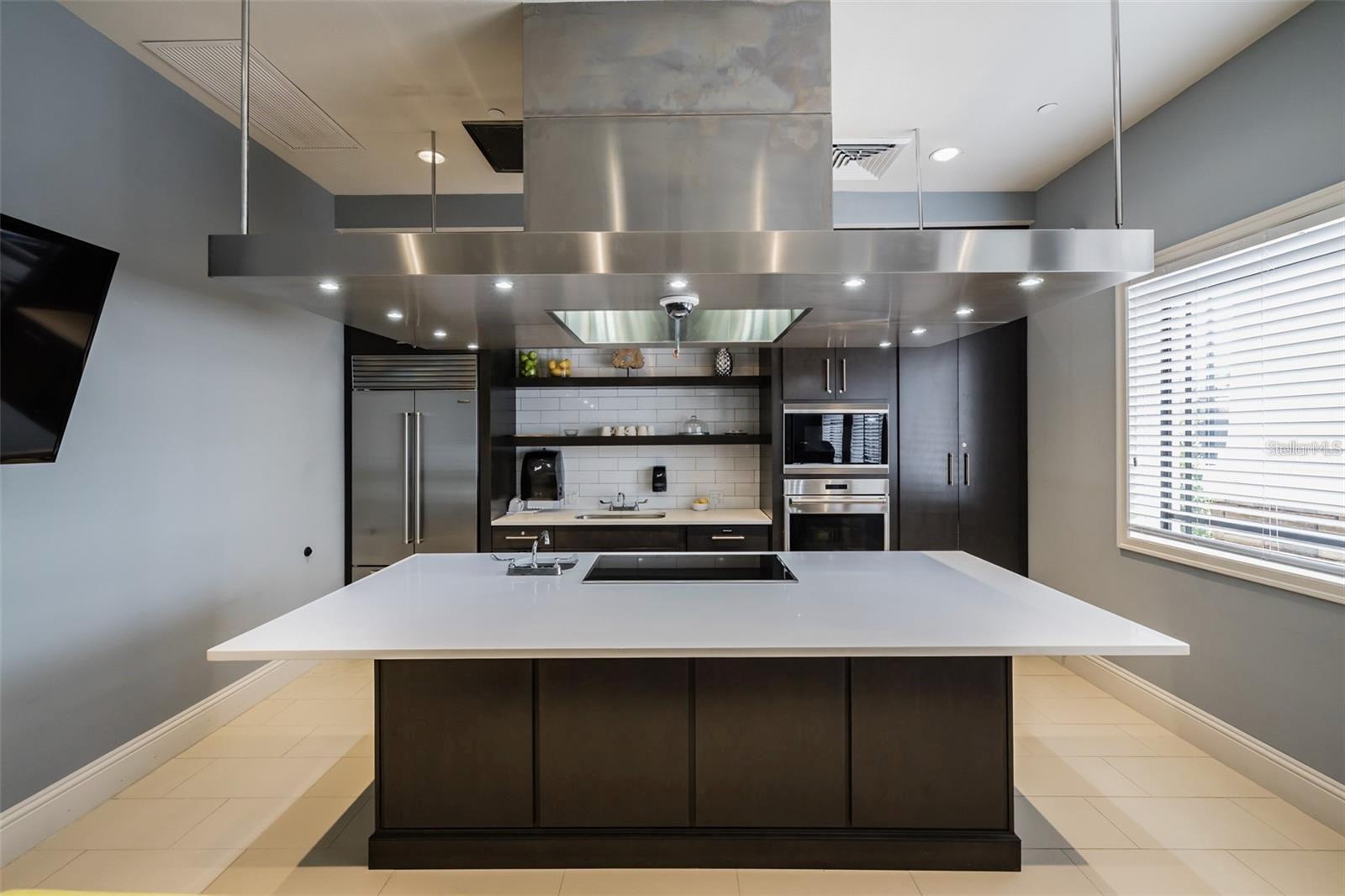VALENCIA LAKES TR I - Residential