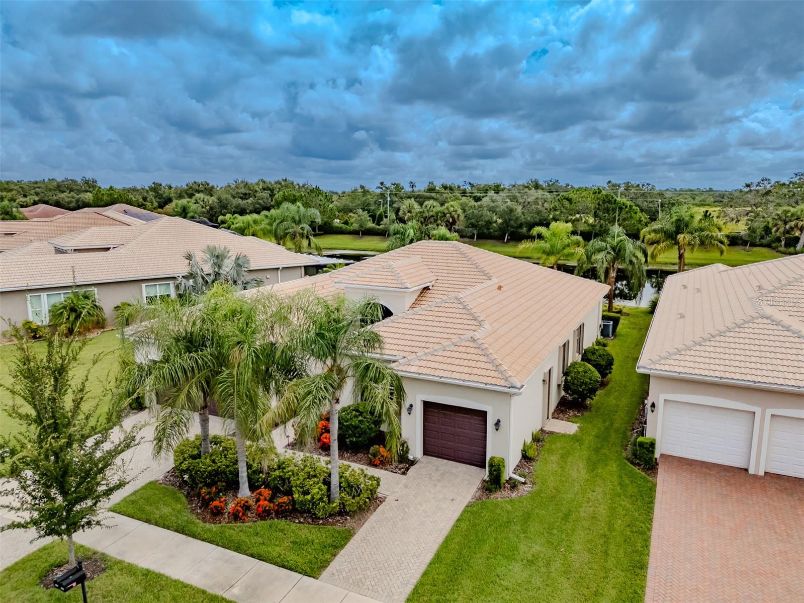 VALENCIA LAKES TR I - Residential