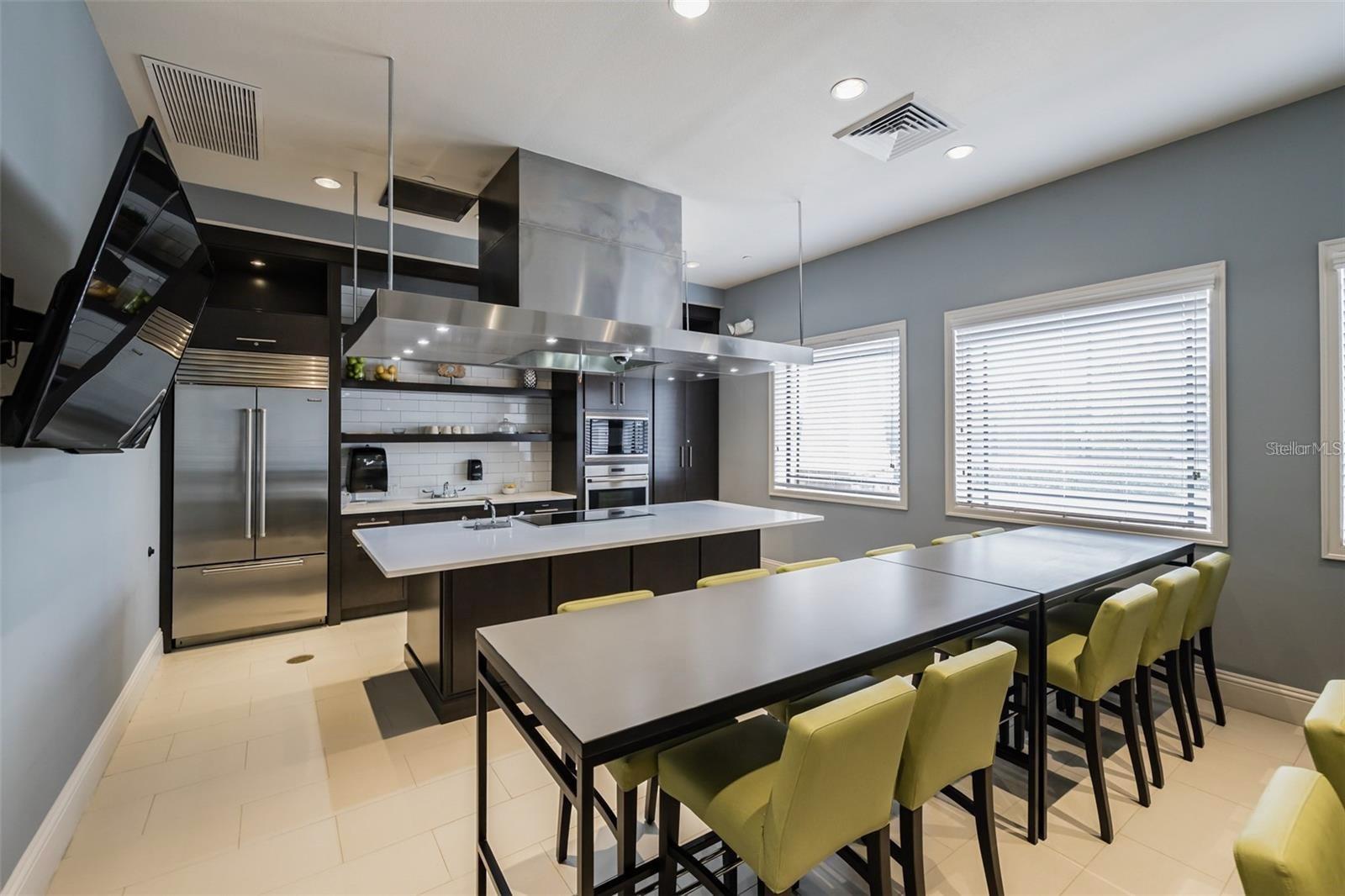 VALENCIA LAKES TR I - Residential