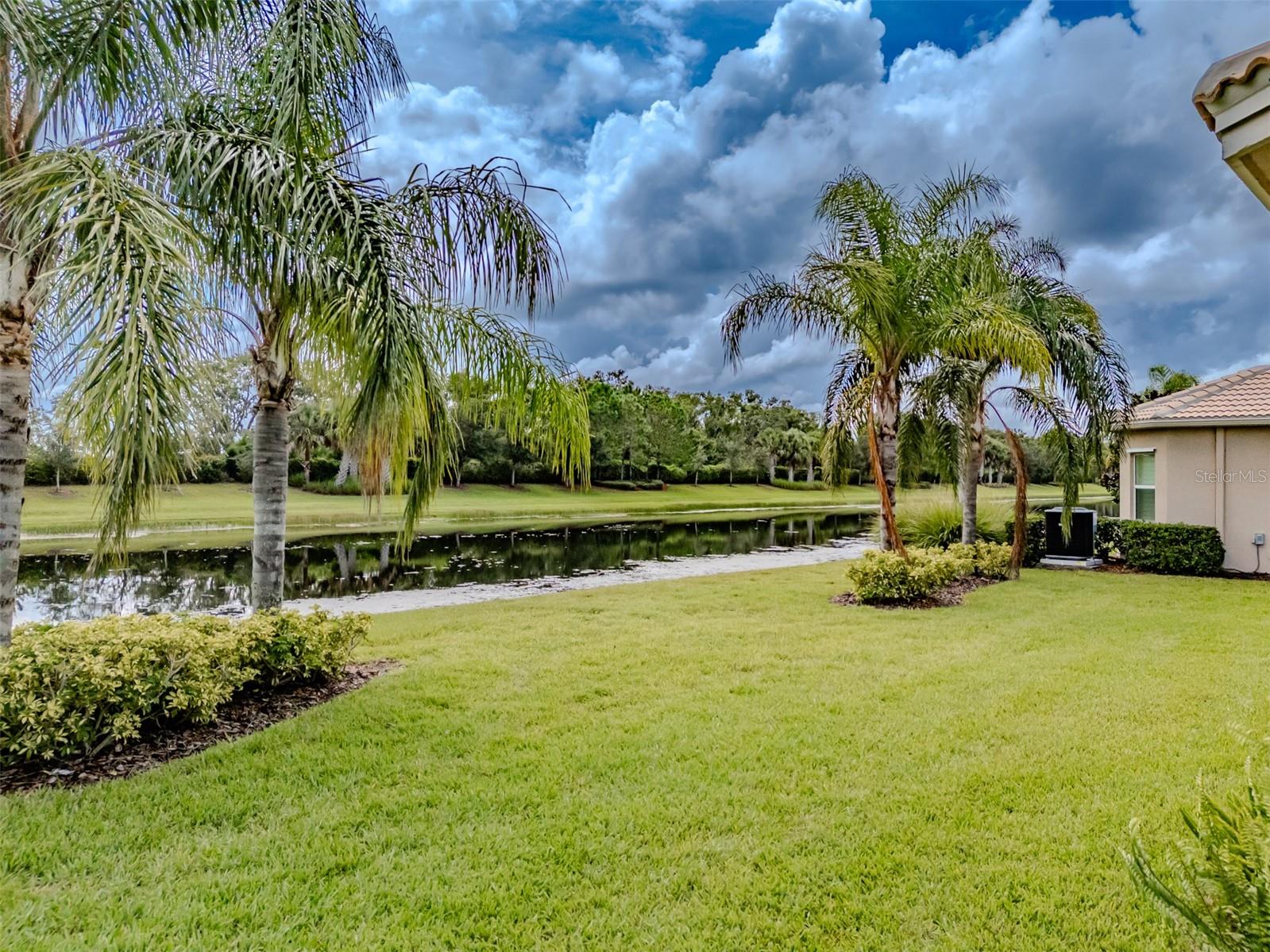 VALENCIA LAKES TR I - Residential