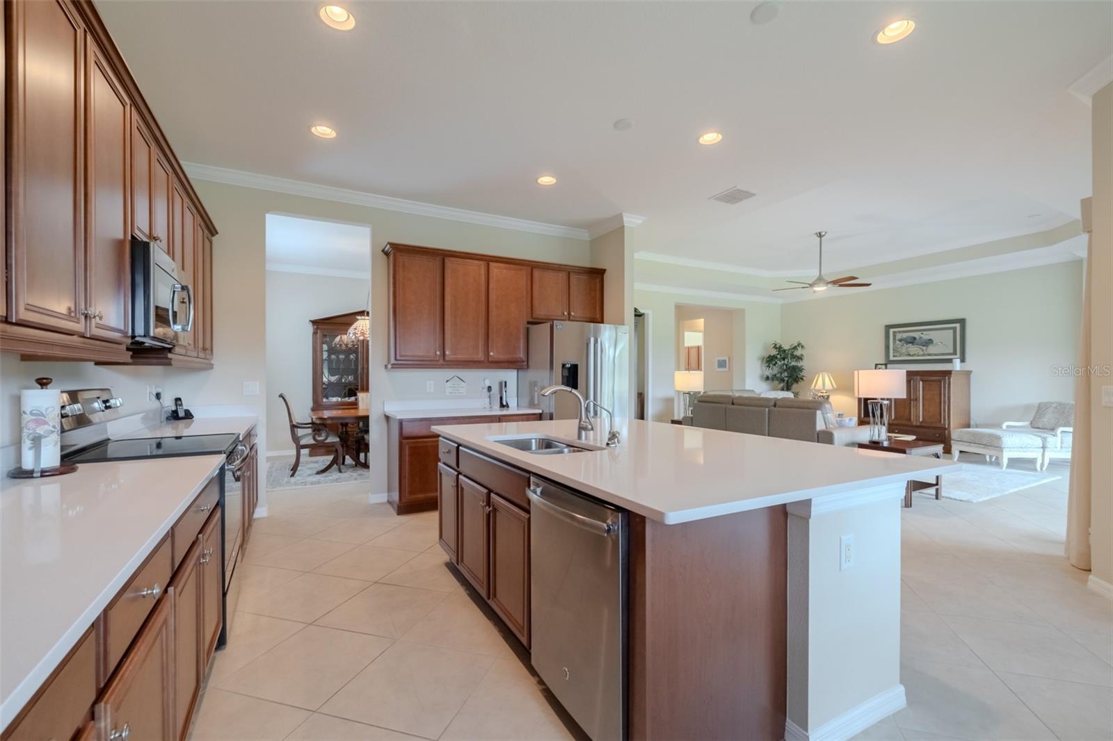 VALENCIA LAKES TR I - Residential