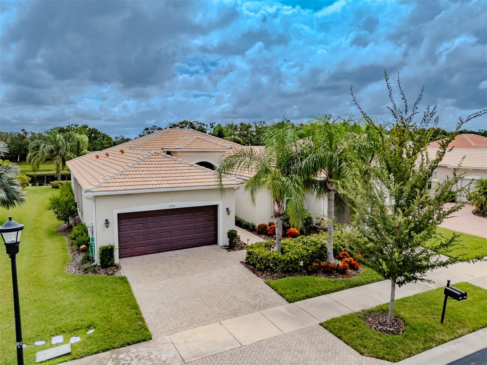 VALENCIA LAKES TR I - Residential