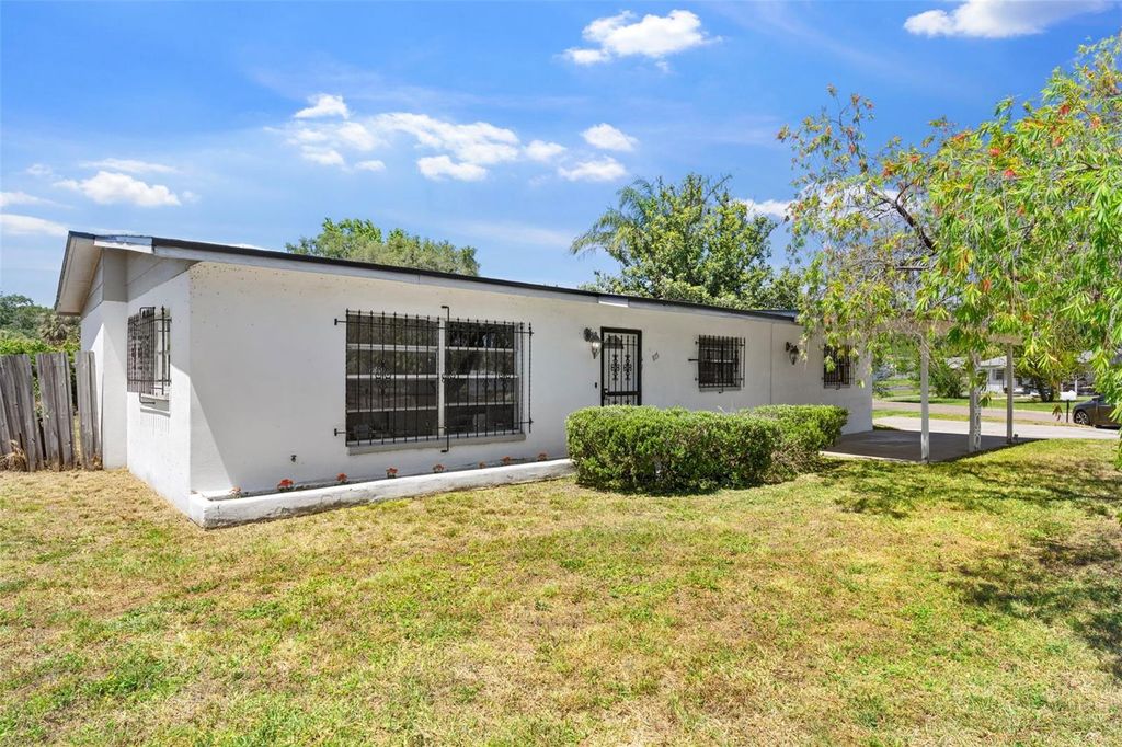 Photo of 815 Papaya Drive, Tampa, FL 33619 (MLS # C7522149)