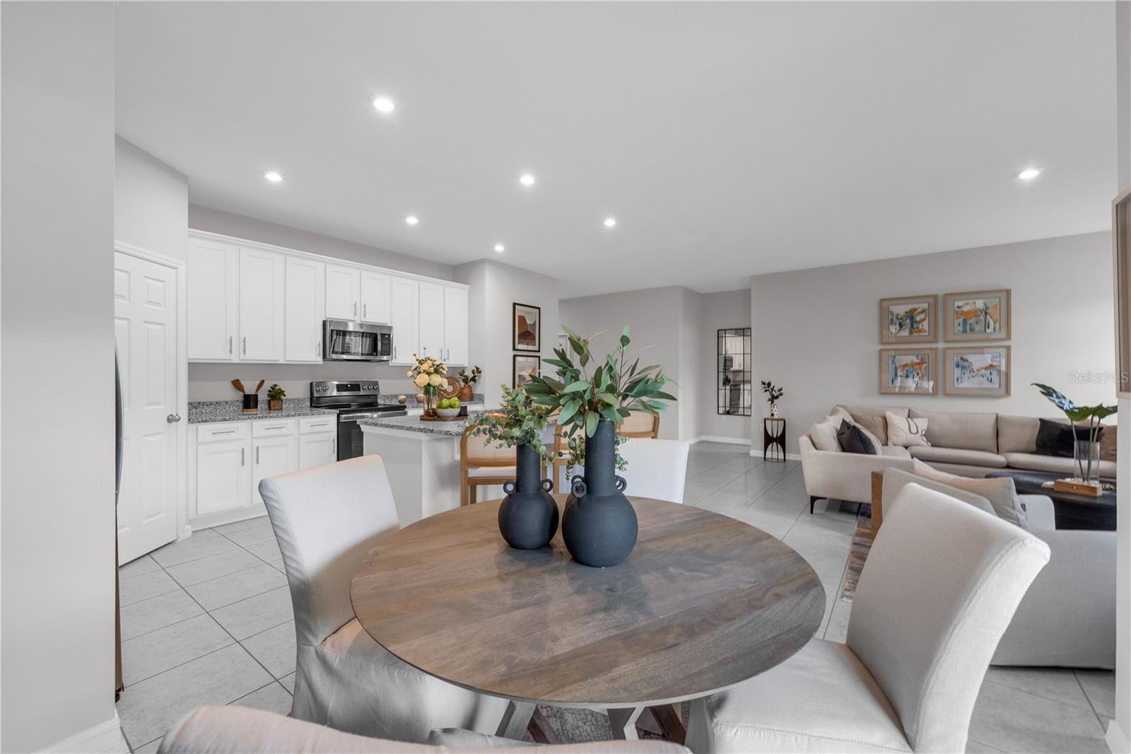 SCENIC TERRACE - Residential