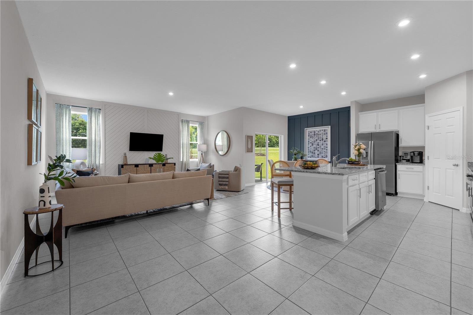 SCENIC TERRACE - Residential