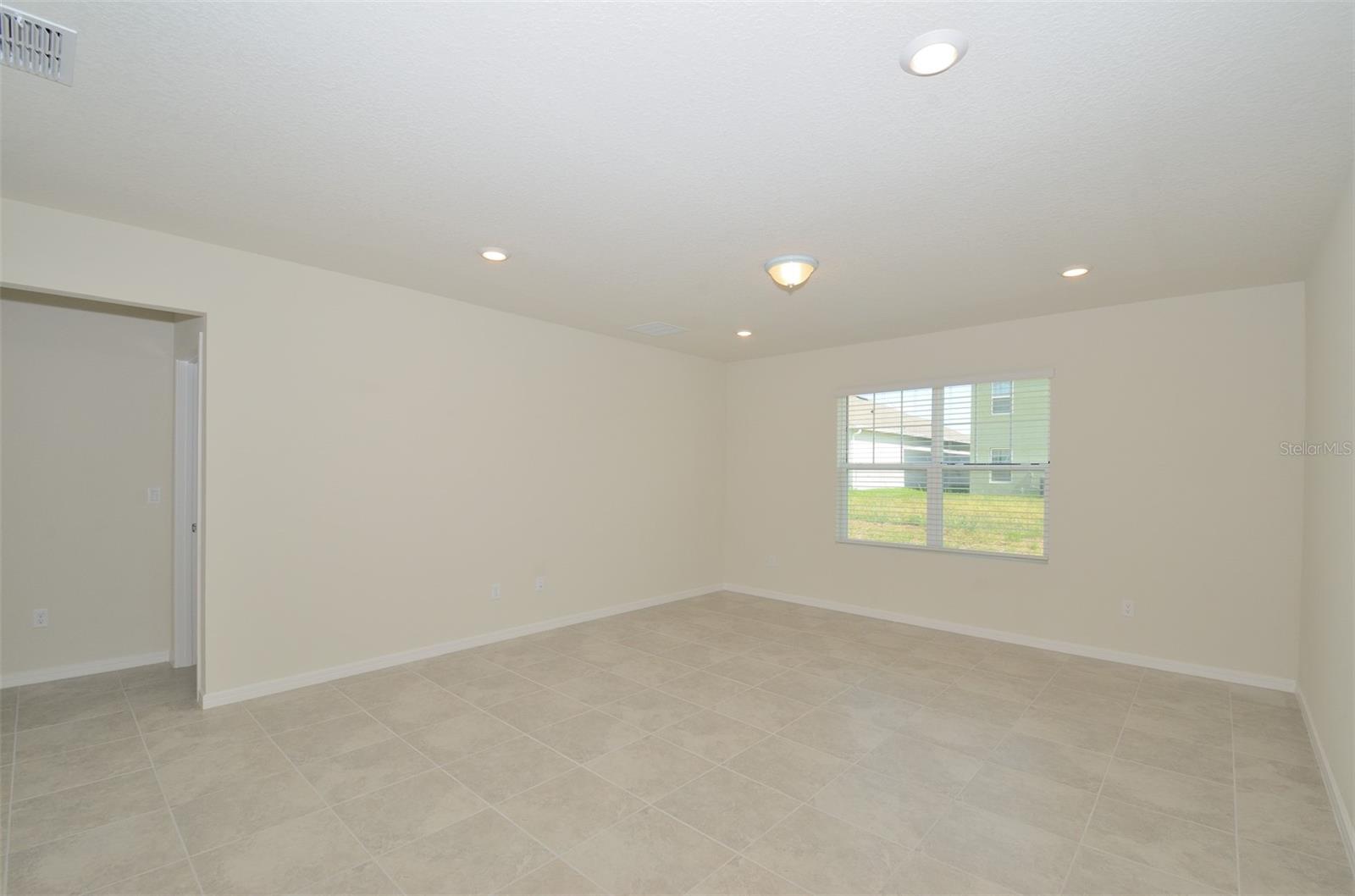 FOREST LAKE - Residential Lease