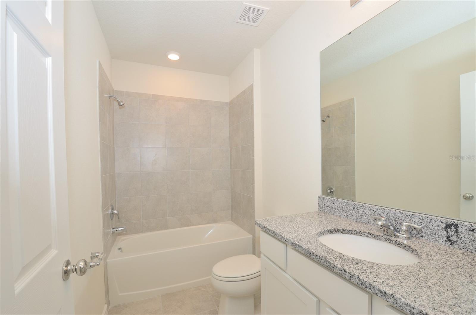 FOREST LAKE - Residential Lease