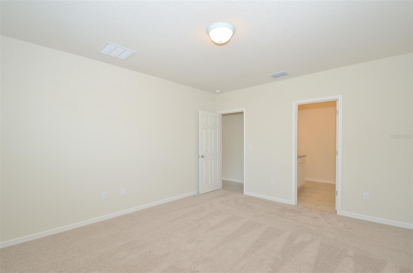 FOREST LAKE - Residential Lease