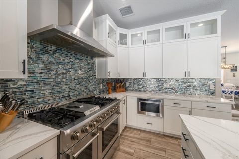 Tiny photo for 4821 Sunnyside Drive, Fruitland Park, FL 34731 (MLS # G5109466)