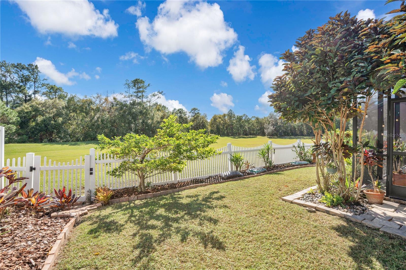 HAMILTON PLACE - Residential