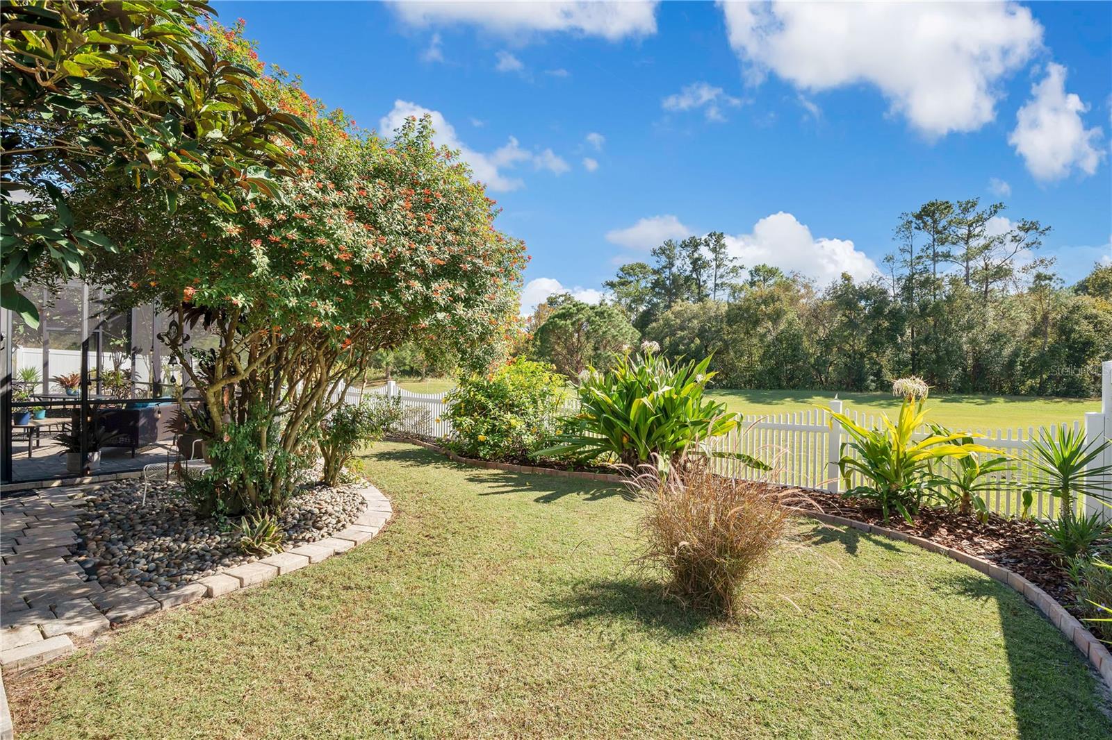 HAMILTON PLACE - Residential