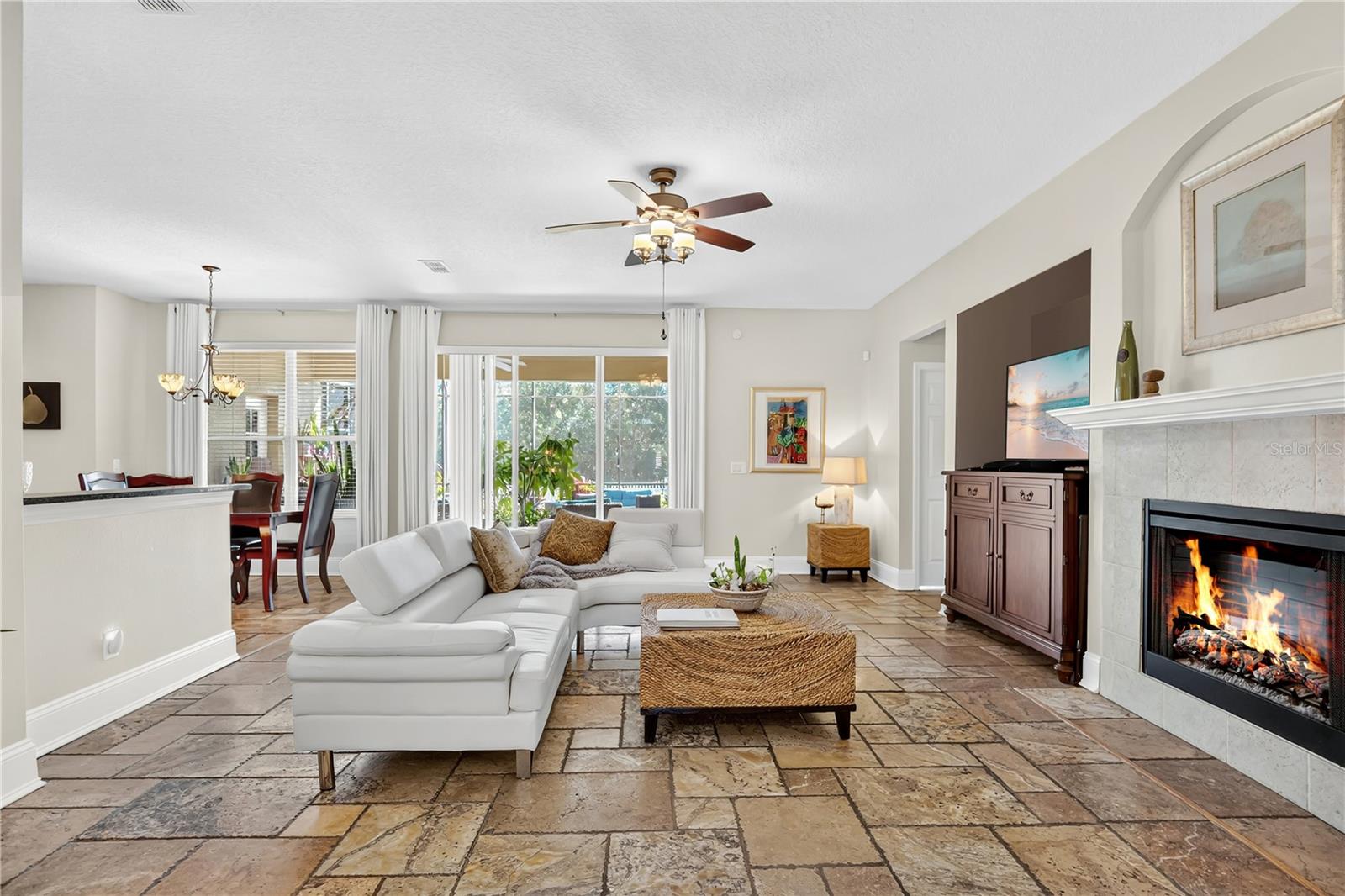 HAMILTON PLACE - Residential