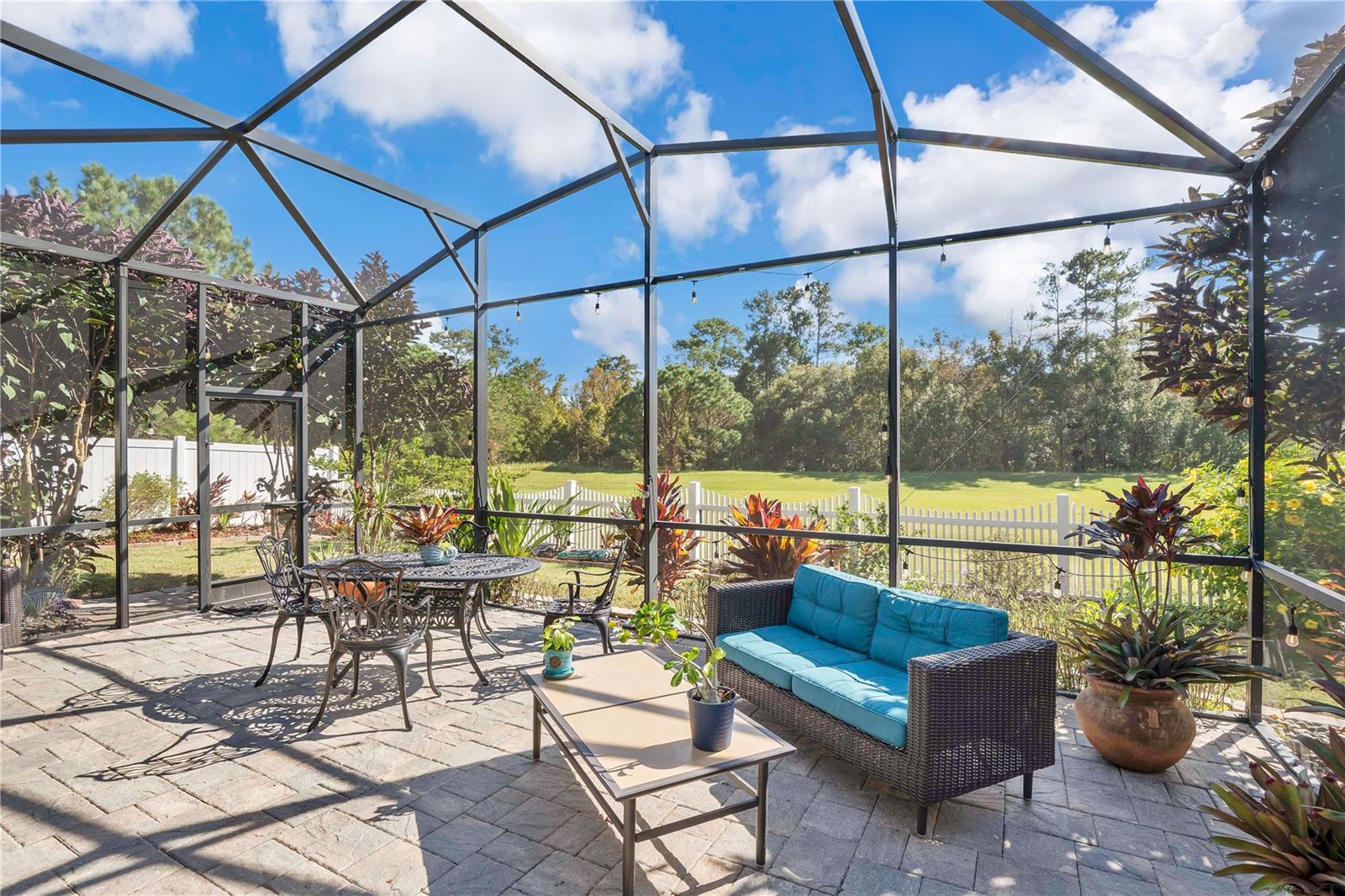 HAMILTON PLACE - Residential