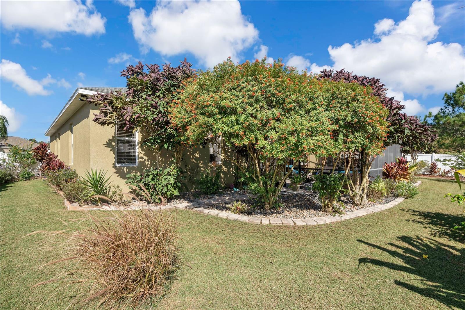 HAMILTON PLACE - Residential